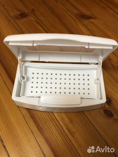 Ванночка для дезинфекции маникюрных инструментов