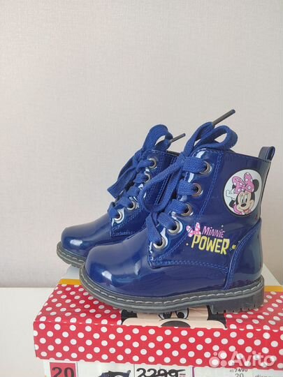 Ботинки для девочки Disney 20 р