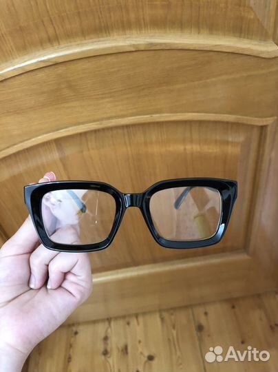 Очки прозрачные