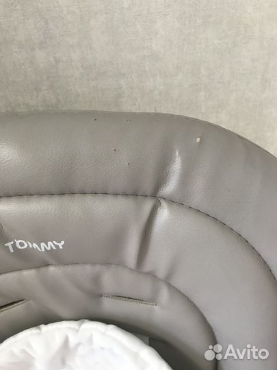 Стульчик для кормления tommy