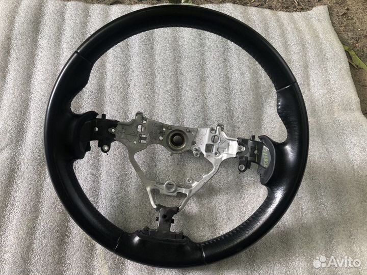 Руль Toyota Voxy-Esquire-Noah