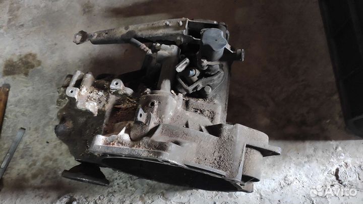 МКПП пассат б3 1.8