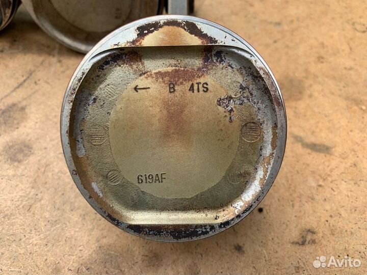 Поршень с шатуном Jeep Cherokee KL ED6 2014