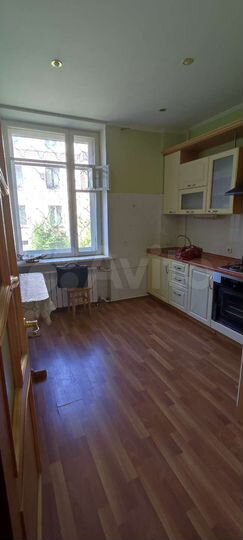 3-к. квартира, 84 м², 1/3 эт.