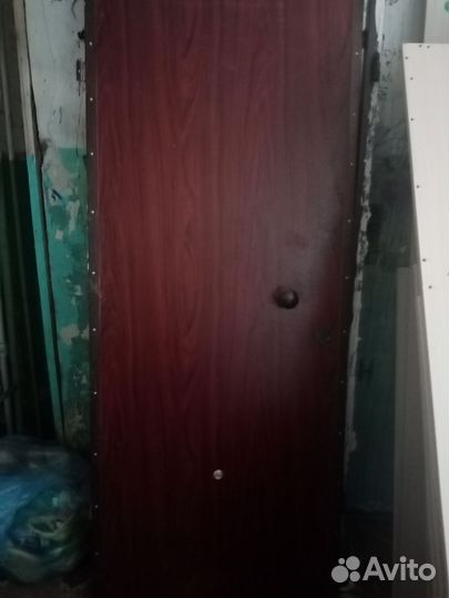 Дверь входная металлическая