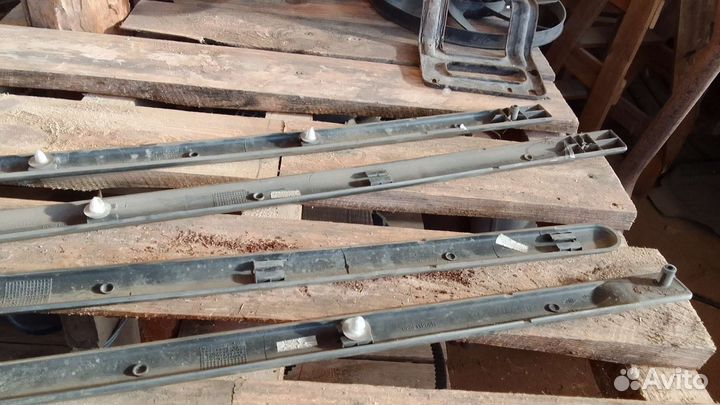 Молдинг двери Рено Логан 1