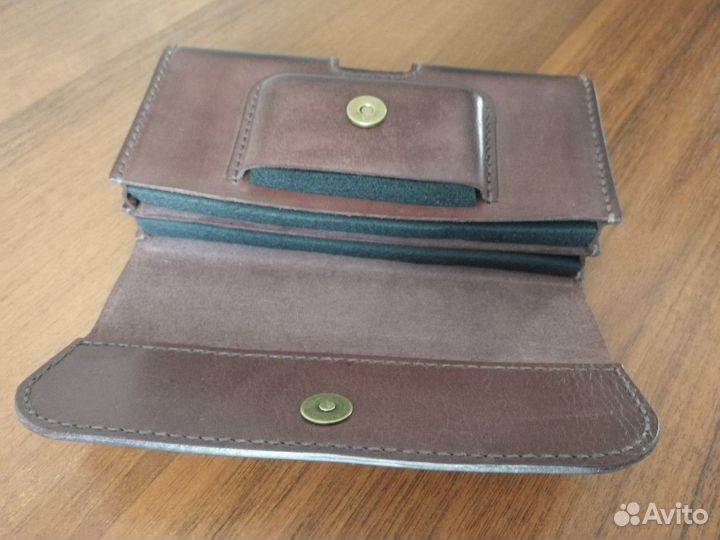 Чехол на 2 телефона