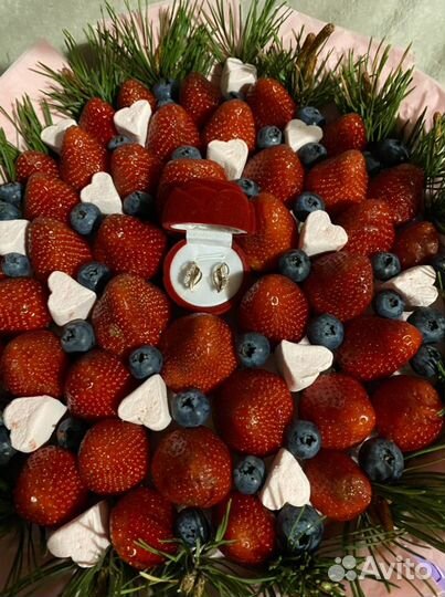 Сьедобные букеты, корзины на заказ