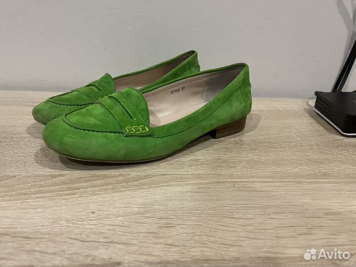 Лоферы женские