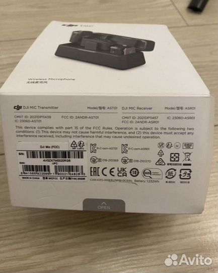 Микрофон DJI Mic с зарядным футляром