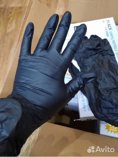 Нитриловые перчатки (неопудренные) M