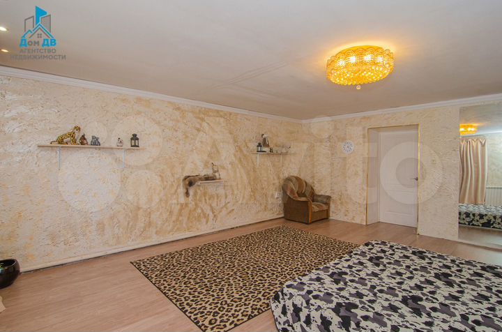 Дом 269 м² на участке 9,3 сот.