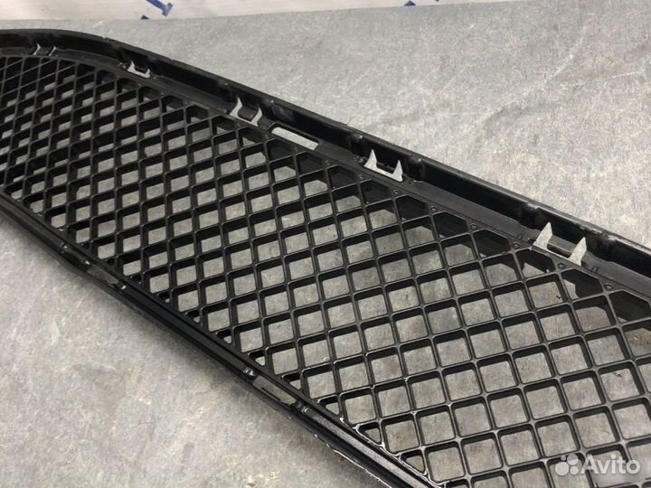 Решетка бампера Bmw X1
