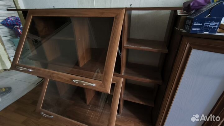 Полка настенная навесная бу