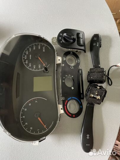 Приборная панель гранта и др