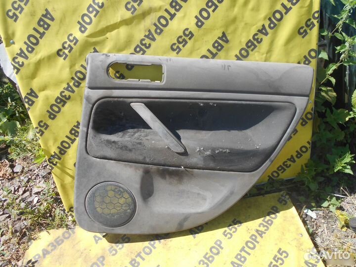 Обшивка задней правой двери VW Passat (B5) 2000