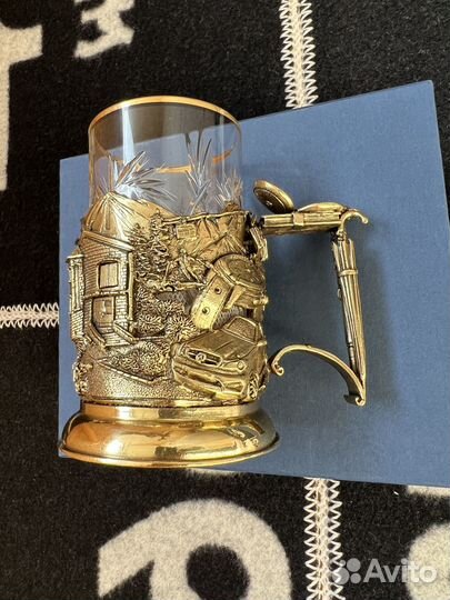 Подстаканник с бокалом