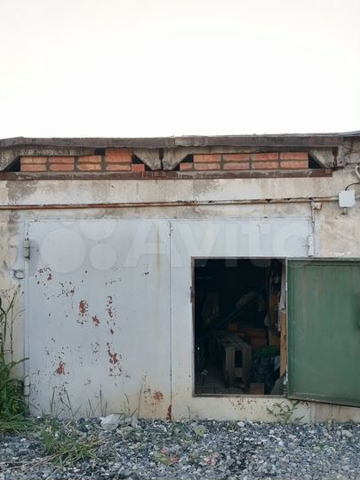 Гараж, > 30 м²