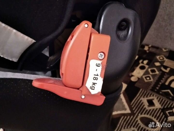 Автомобильное детское кресло