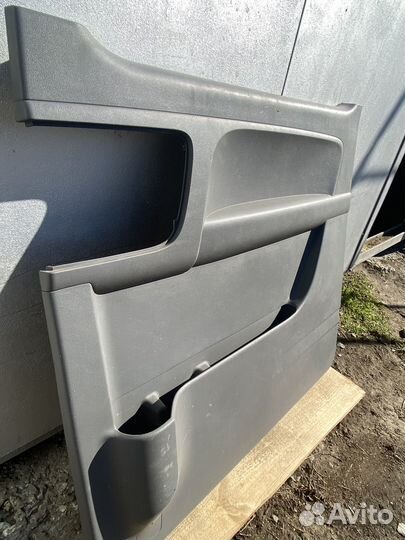 Обшивка задней двери Hyundai grand starex,H-1