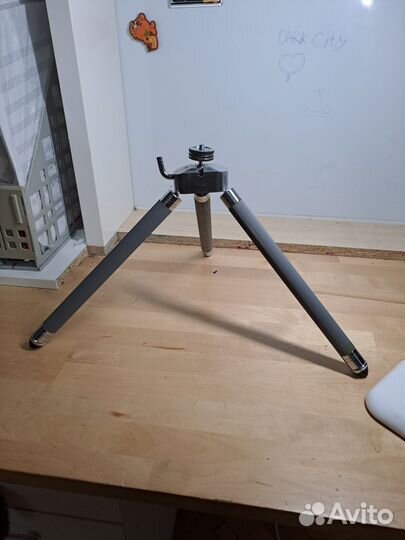 Штатив для фотоаппарата