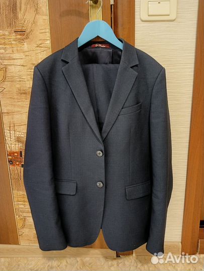 Школьный костюм