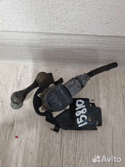 Датчик положения кузова Honda accord 8