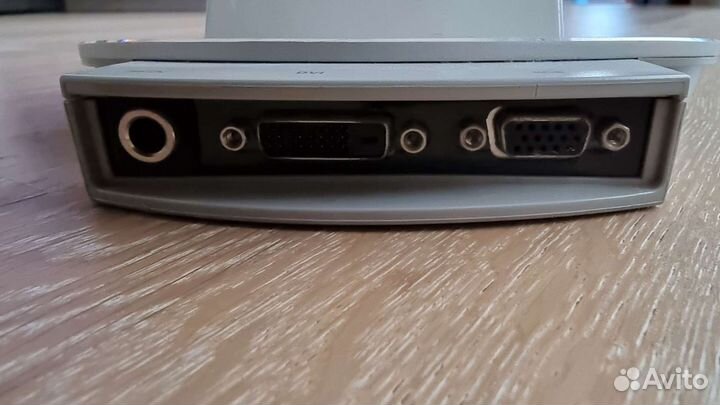 Монитор Samsung syncmaster