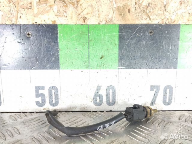 Датчик температуры жидкости Mitsubishi Carisma 200