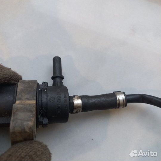 Клапан вентиляции топливного бака Mercedes-Benz