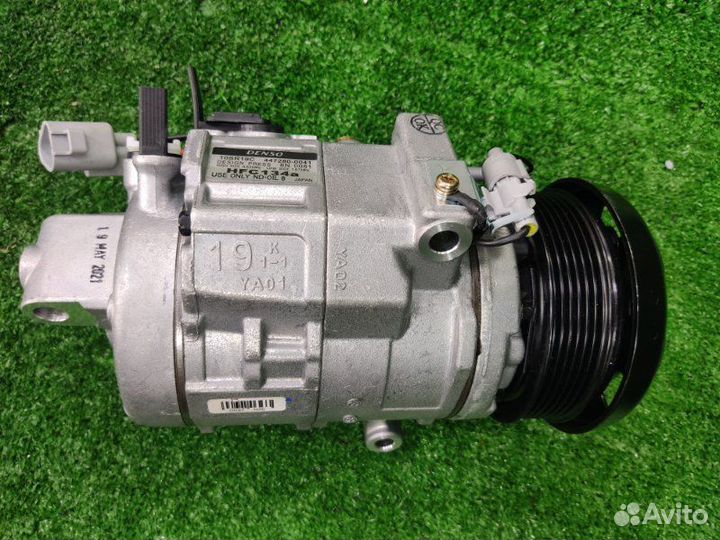 Компрессор кондиционера Toyota Land Cruiser