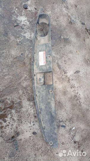 Накладка замка капота Kia Sportage 3 SL