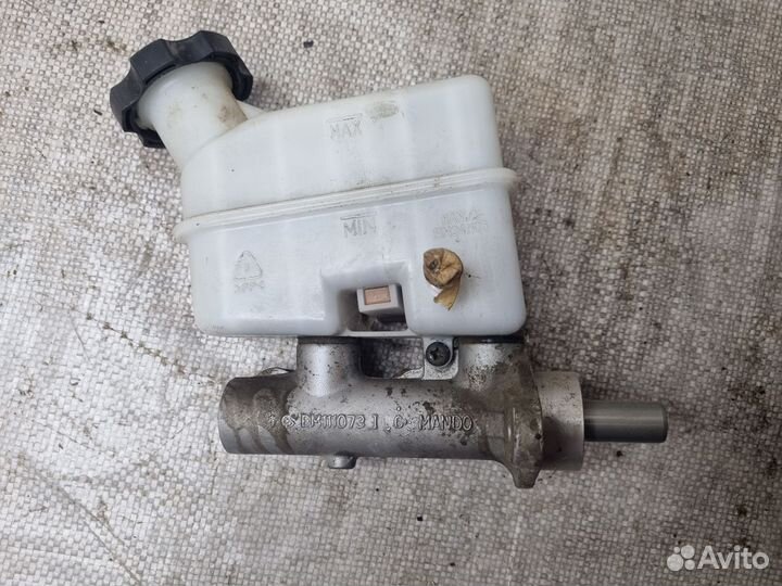 Главный тормозной цилиндр Hyundai Tucson, JM