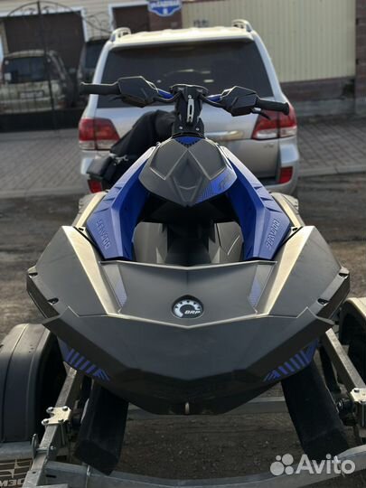 BRP spark trixx 2up