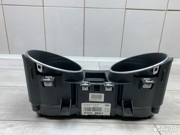 Щиток приборов Volkswagen Golf хэтчбек cayb 2010