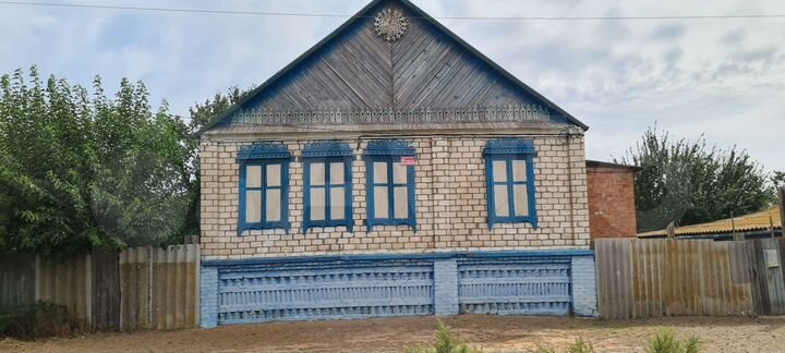 Дом 180 м² на участке 10 сот.