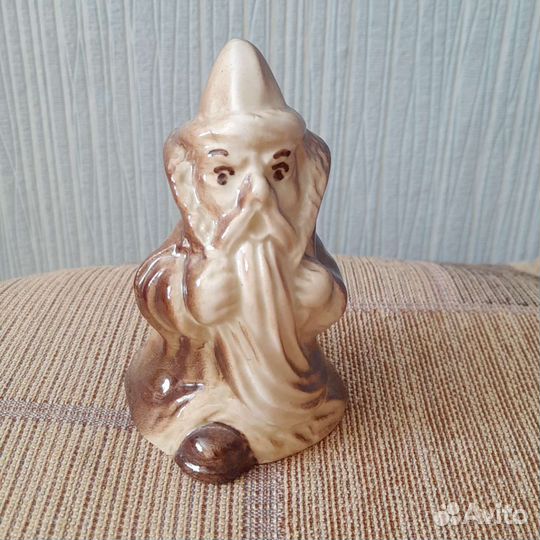 Статуэтка фарфор