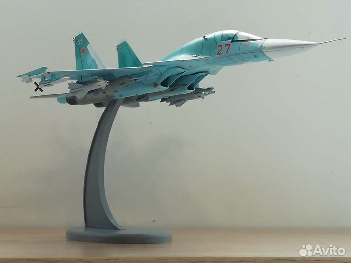 Модель самолёта Су-34