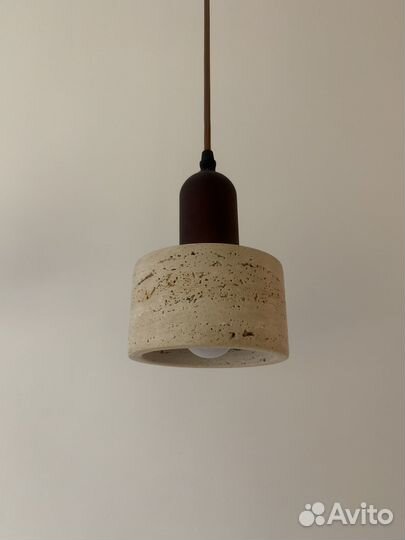 Светильник потолочный из травертина