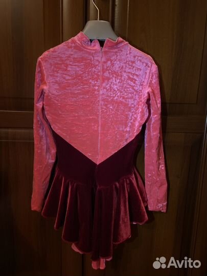 Костюм для фигурного катания р 38