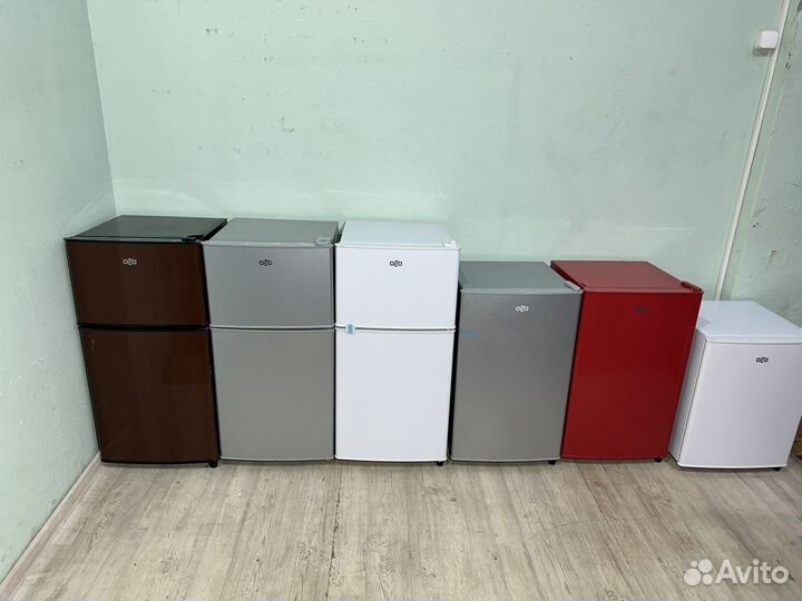 Холодильник новый небольшой