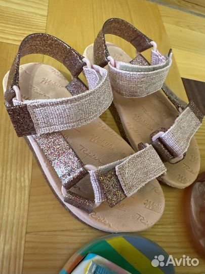 Босоножки mini melissa 30(цена за все)