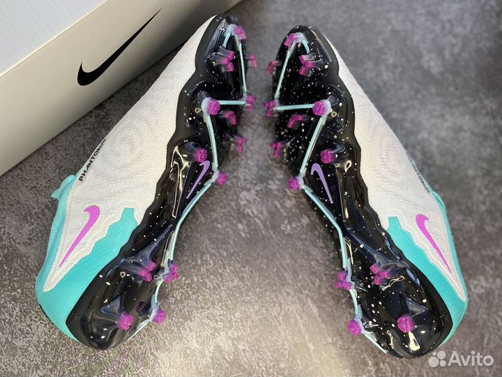 Футбольные бутсы Nike Phantom GX Elite FG