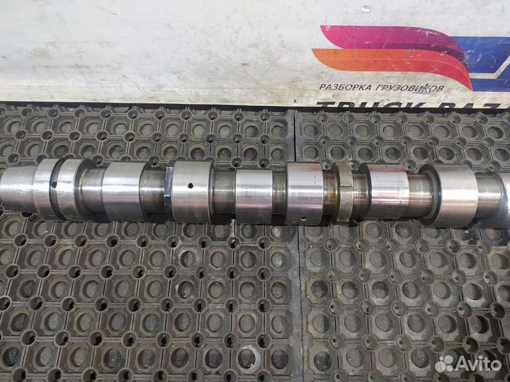 Распредвал форсуночный Volvo VNL