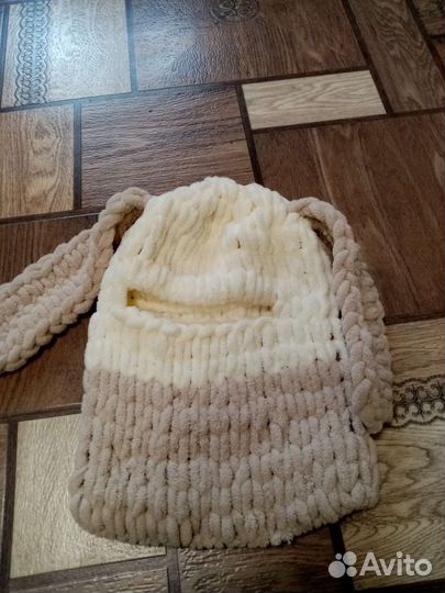 Шапочка для девочки на весну