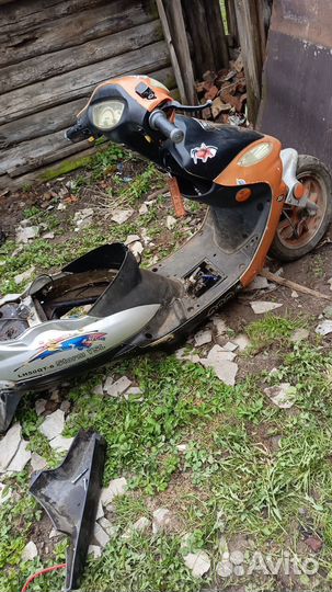 Запчасти на скутер 2 т двигателя