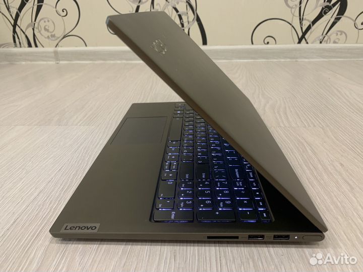 Lenovo Yoga 7