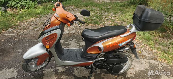 Продам скутер 125 кубиков Xingyue с птс