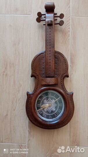 Часы-скрипка. Орех. Ручная работа