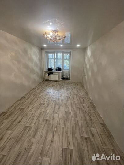 Натяжные потолки, монтаж